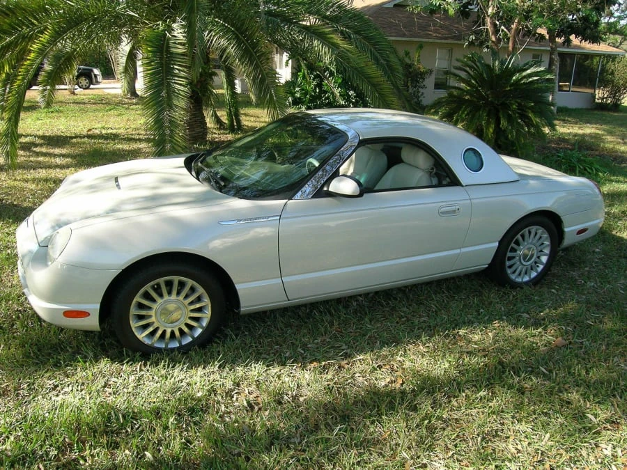 2005 Ford Thunderbird 11th Gen - Image 2 of 6