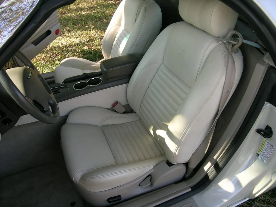 2005 Ford Thunderbird 11th Gen - Image 4 of 6
