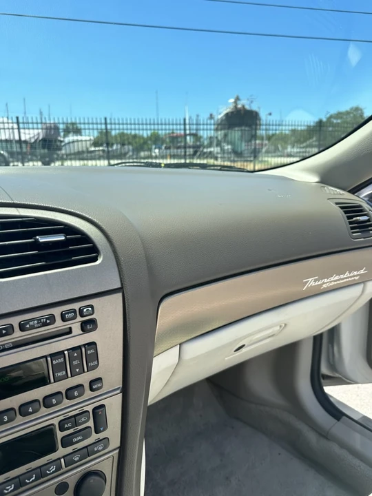 2005 Ford Thunderbird 11th Gen - Image 19 of 27