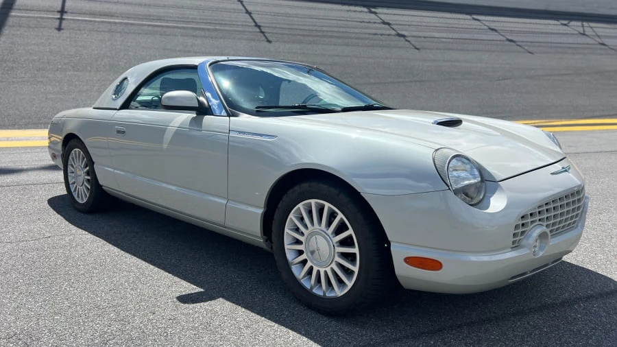 2005 Ford Thunderbird 11th Gen - Image 12 of 17