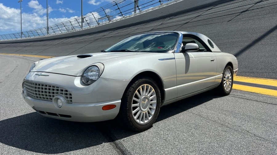 2005 Ford Thunderbird 11th Gen - Image 8 of 17