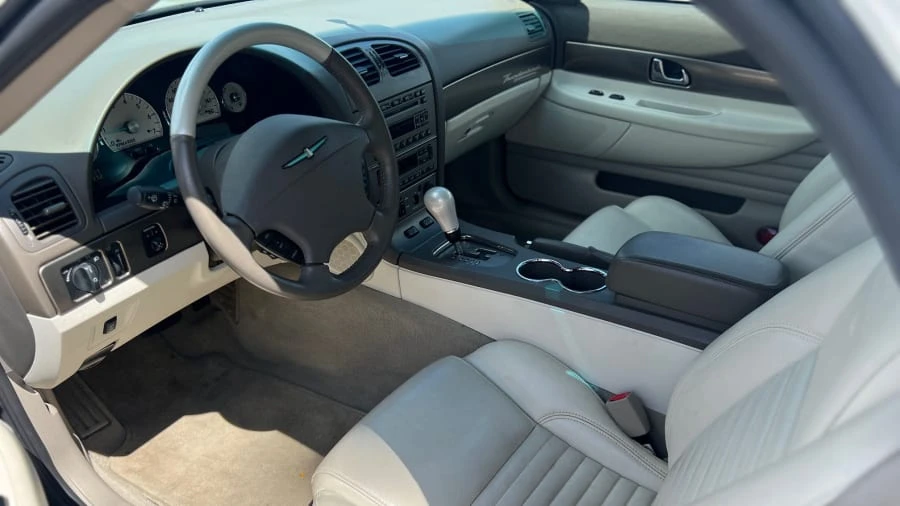 2005 Ford Thunderbird 11th Gen - Image 13 of 18