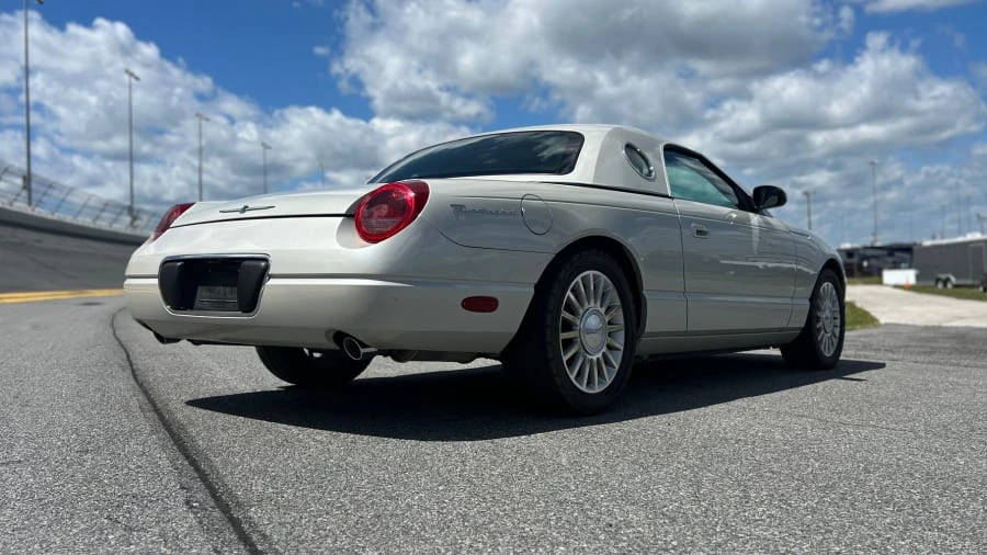 2005 Ford Thunderbird 11th Gen - Image 3 of 17