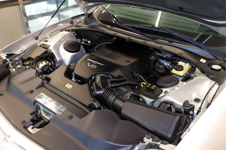 2005 Ford Thunderbird 11th Gen - Image 8 of 8