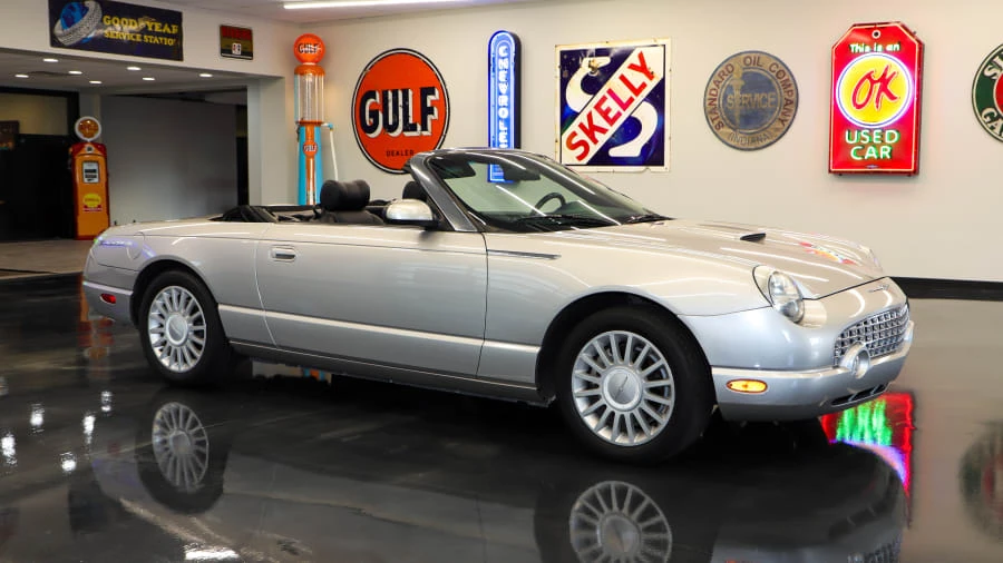 2005 Ford Thunderbird 11th Gen - Image 3 of 8