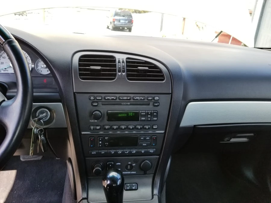 2005 Ford Thunderbird 11th Gen - Image 7 of 12