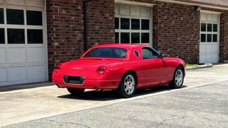 2005 Ford Thunderbird 11th Gen - Image 2 of 19