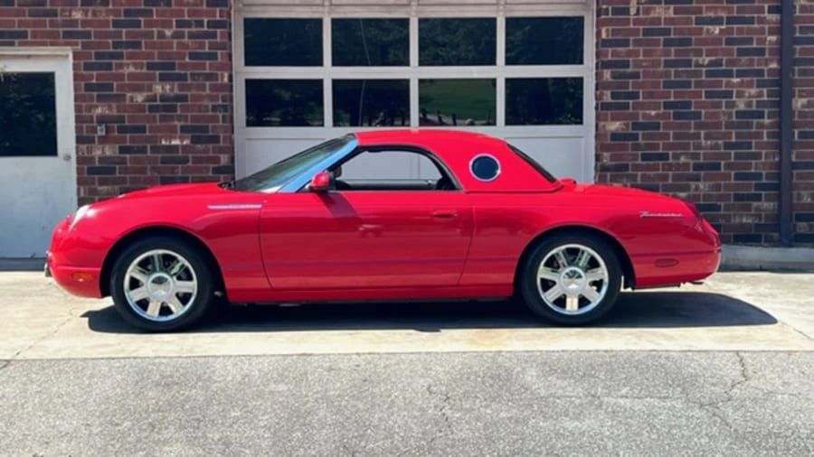 2005 Ford Thunderbird 11th Gen - Image 15 of 19