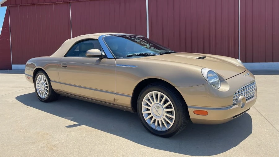 2005 Ford Thunderbird 11th Gen - Image 13 of 31