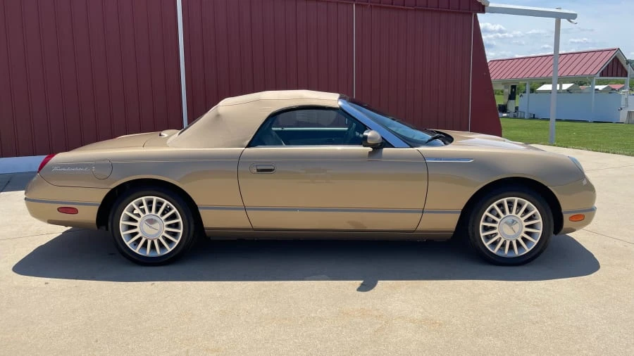 2005 Ford Thunderbird 11th Gen - Image 14 of 31