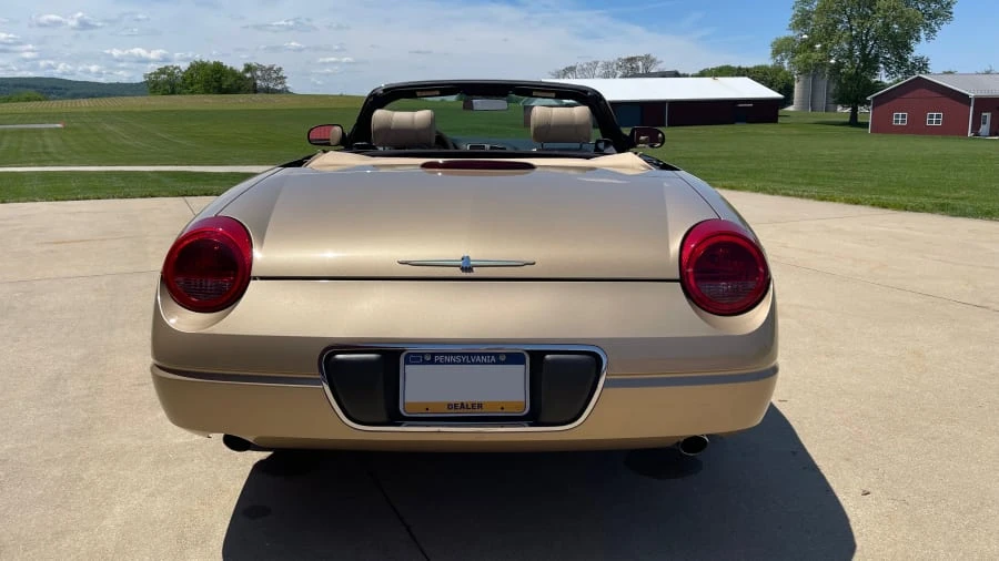 2005 Ford Thunderbird 11th Gen - Image 20 of 31