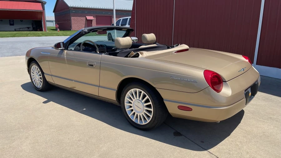 2005 Ford Thunderbird 11th Gen - Image 23 of 31