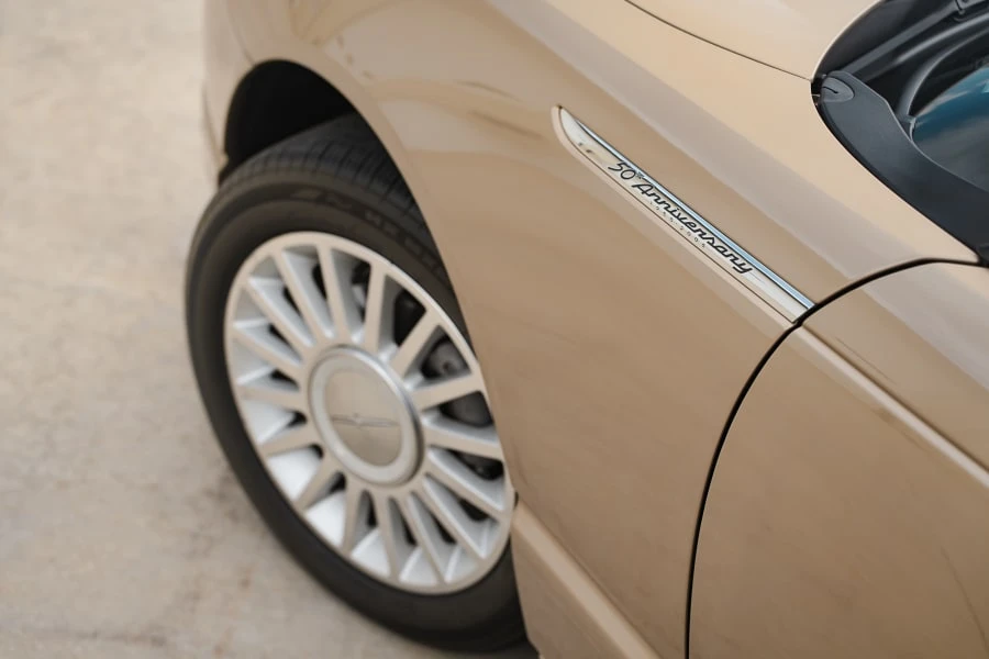 2005 Ford Thunderbird 11th Gen - Image 21 of 31
