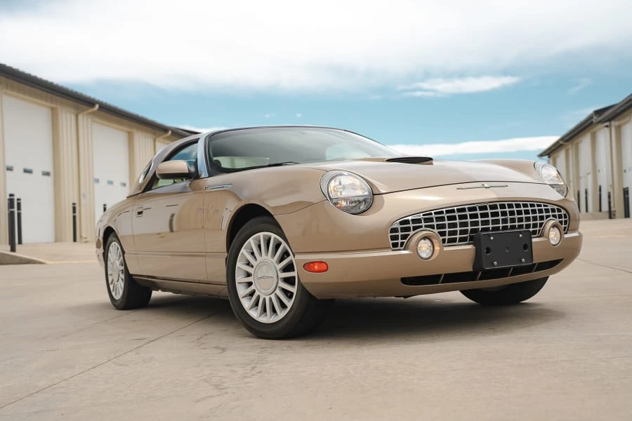 2005 Ford Thunderbird 11th Gen - Image 18 of 31