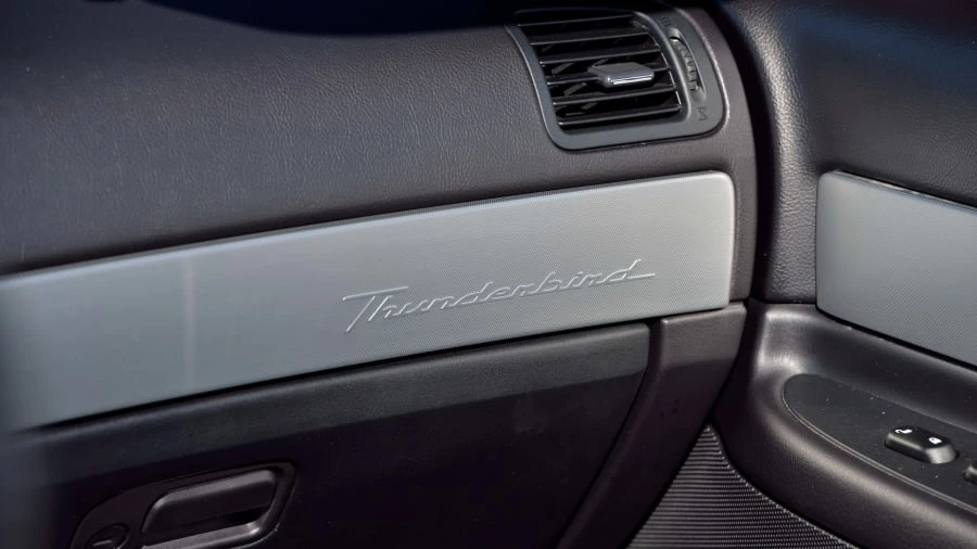 2005 Ford Thunderbird 11th Gen - Image 17 of 25