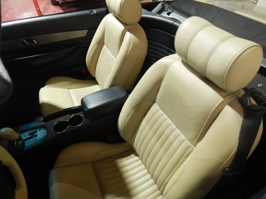 2005 Ford Thunderbird 11th Gen - Image 5 of 11