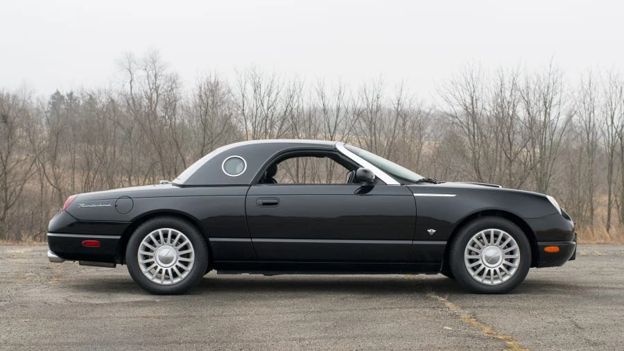 2005 Ford Thunderbird 11th Gen - Image 11 of 12