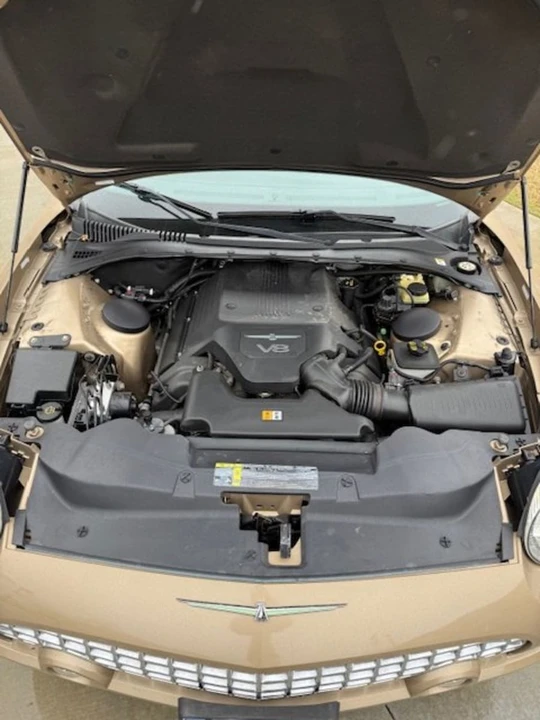 2005 Ford Thunderbird 11th Gen - Image 24 of 25