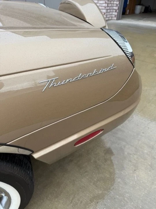 2005 Ford Thunderbird 11th Gen - Image 8 of 25