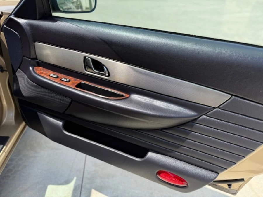 2005 Ford Thunderbird 11th Gen - Image 18 of 25