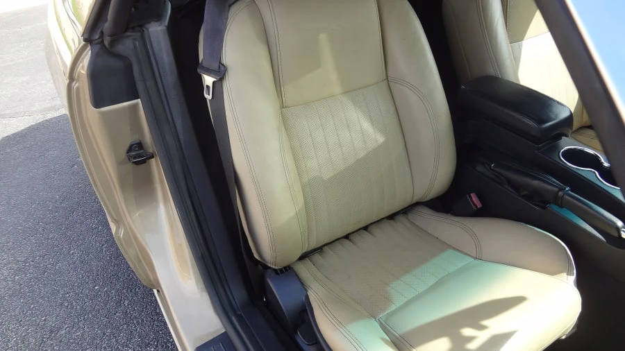 2005 Ford Thunderbird 11th Gen - Image 5 of 16