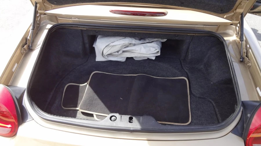 2005 Ford Thunderbird 11th Gen - Image 11 of 16