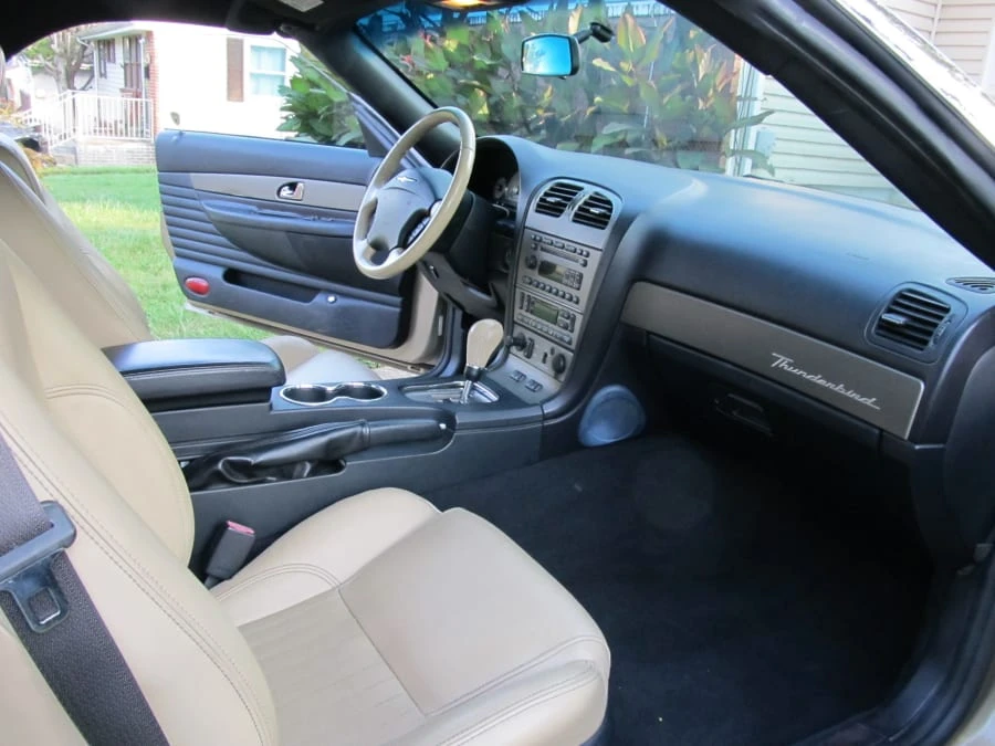 2005 Ford Thunderbird 11th Gen - Image 9 of 10