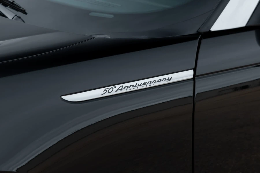 2005 Ford Thunderbird 11th Gen - Image 12 of 31