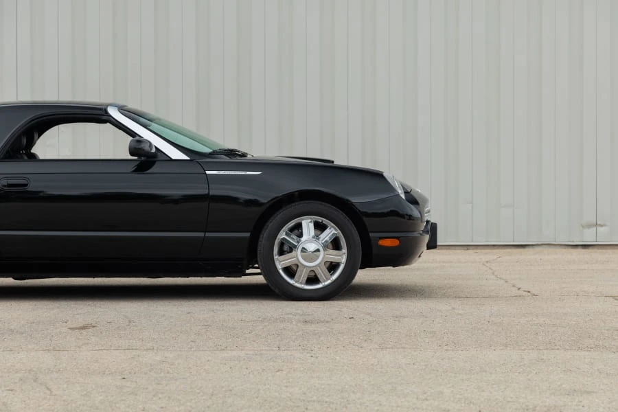 2005 Ford Thunderbird 11th Gen - Image 7 of 31