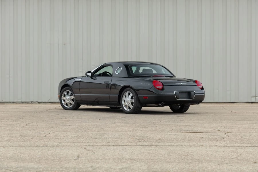 2005 Ford Thunderbird 11th Gen - Image 18 of 31