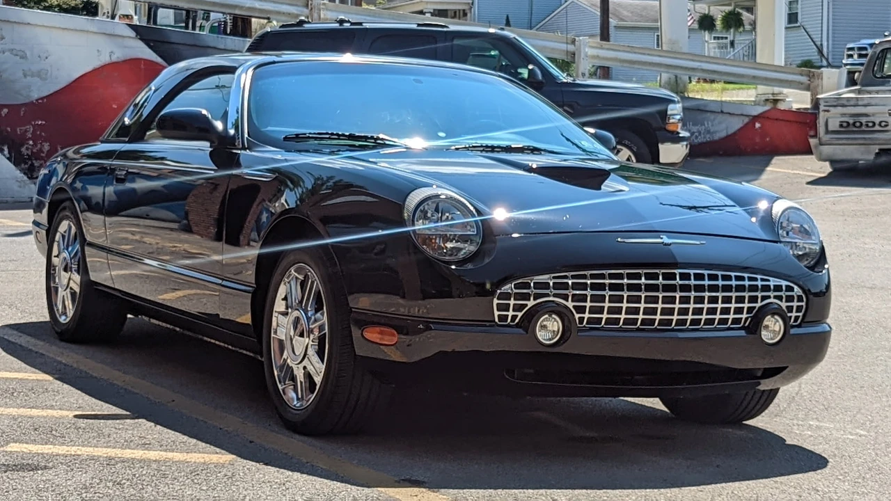 2005 Ford Thunderbird 11th Gen - Image 15 of 20