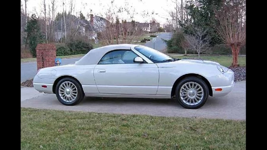 2005 Ford Thunderbird 11th Gen - Image 2 of 7
