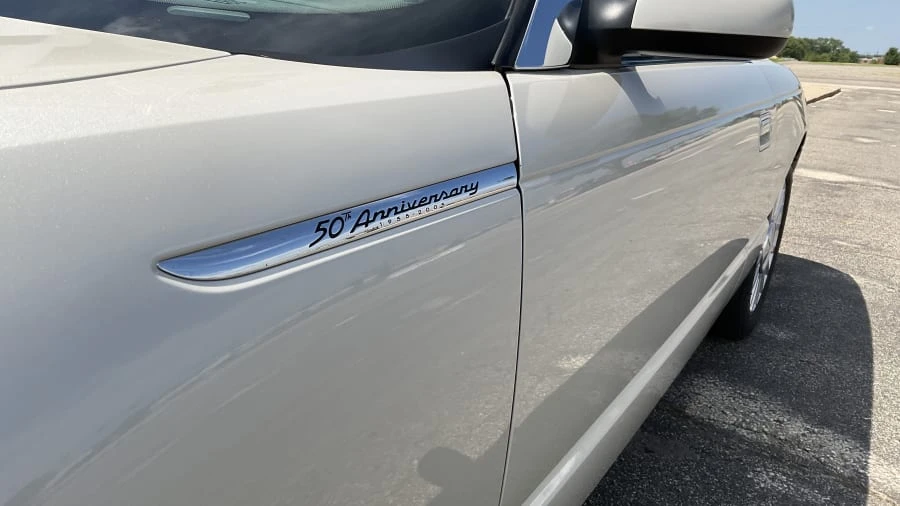 2005 Ford Thunderbird 11th Gen - Image 2 of 17