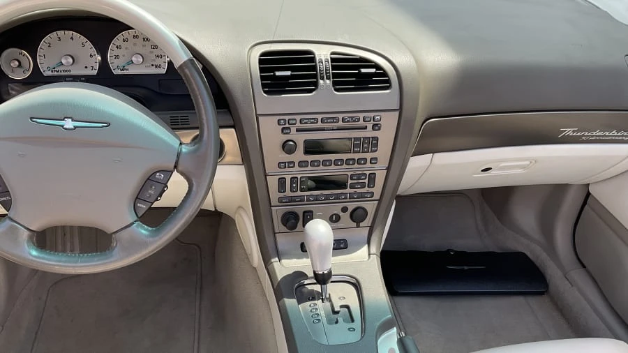 2005 Ford Thunderbird 11th Gen - Image 9 of 17
