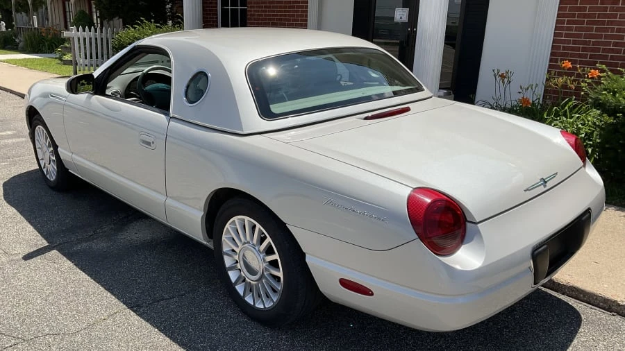 2005 Ford Thunderbird 11th Gen - Image 17 of 17