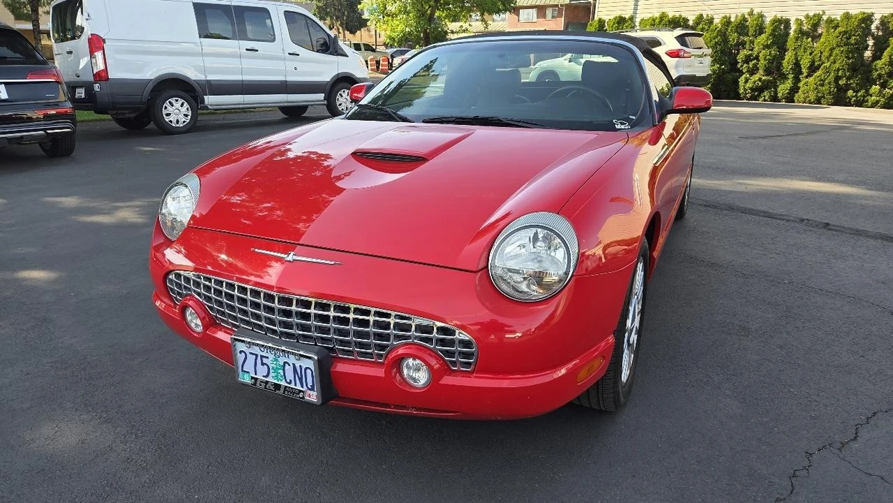 2005 Ford Thunderbird 11th Gen - Image 3 of 26