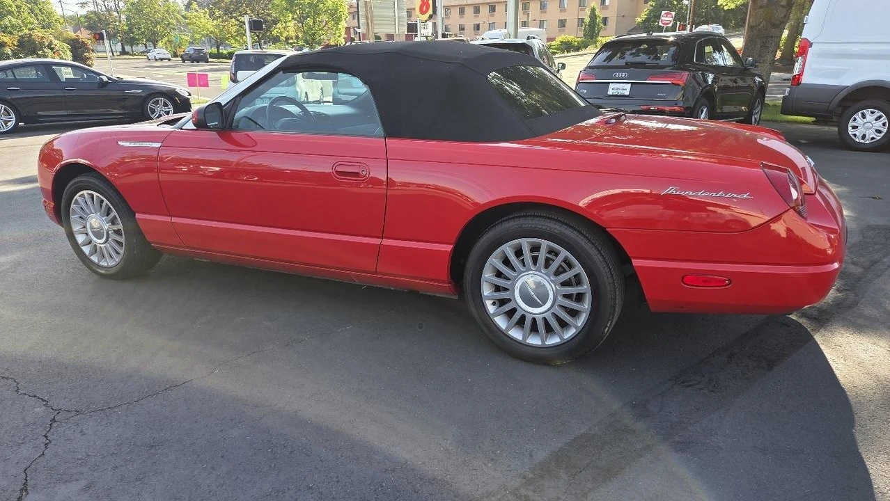 2005 Ford Thunderbird 11th Gen - Image 13 of 26