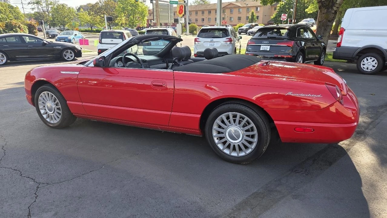 2005 Ford Thunderbird 11th Gen - Image 16 of 26