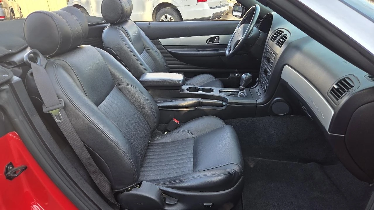 2005 Ford Thunderbird 11th Gen - Image 21 of 26