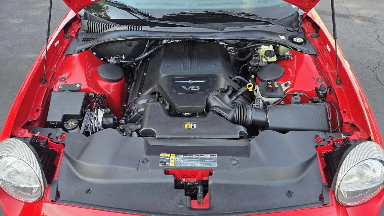 2005 Ford Thunderbird 11th Gen - Image 25 of 26