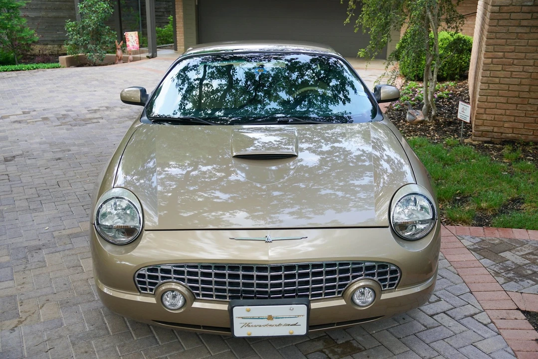 2005 Ford Thunderbird 11th Gen - Image 16 of 31