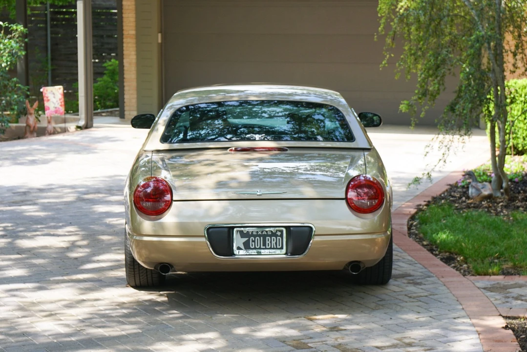2005 Ford Thunderbird 11th Gen - Image 9 of 31
