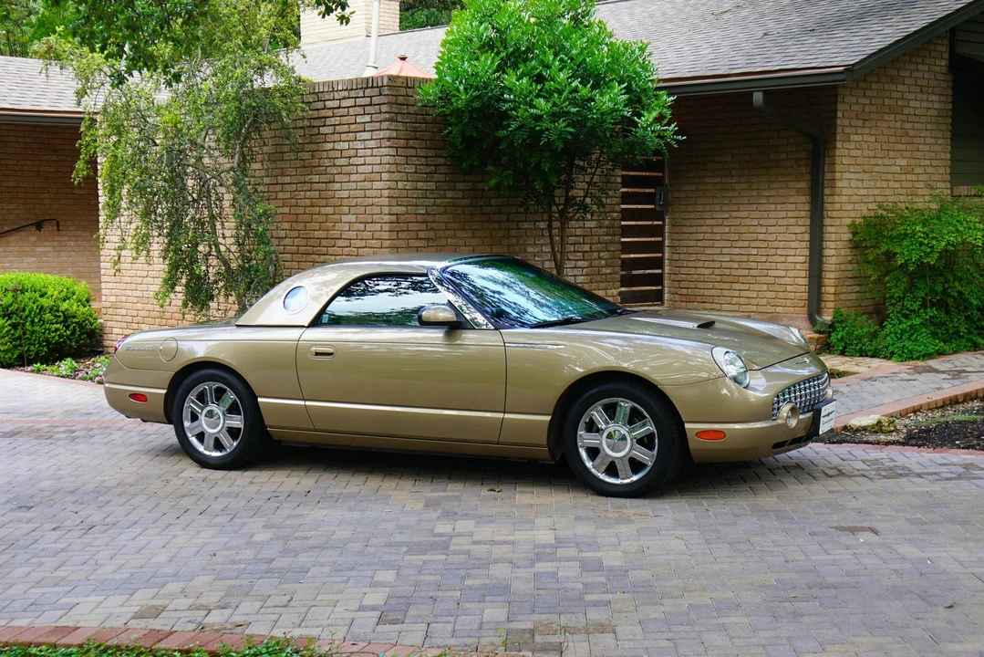 2005 Ford Thunderbird 11th Gen - Image 5 of 31