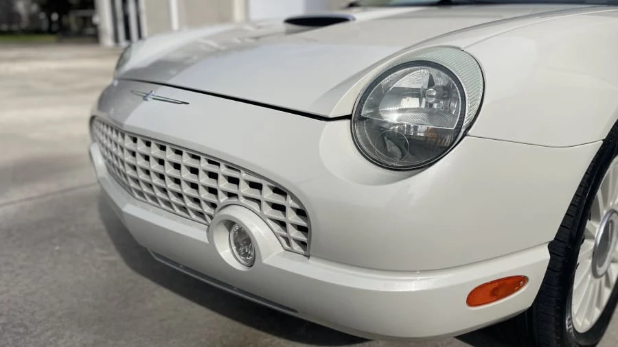 2005 Ford Thunderbird 11th Gen - Image 10 of 21