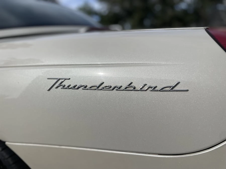 2005 Ford Thunderbird 11th Gen - Image 9 of 21