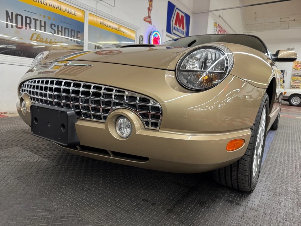 2005 Ford Thunderbird 11th Gen - Image 9 of 21
