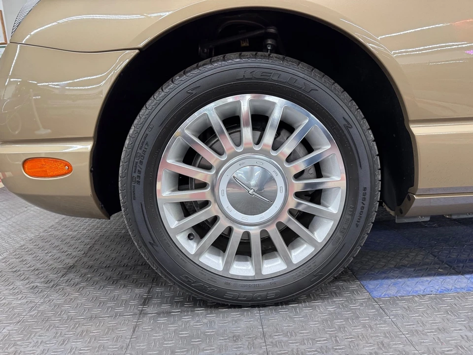2005 Ford Thunderbird 11th Gen - Image 25 of 31