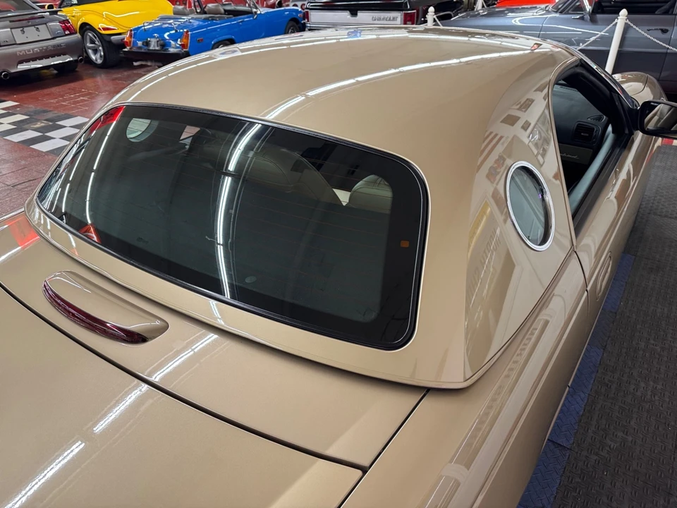 2005 Ford Thunderbird 11th Gen - Image 16 of 31