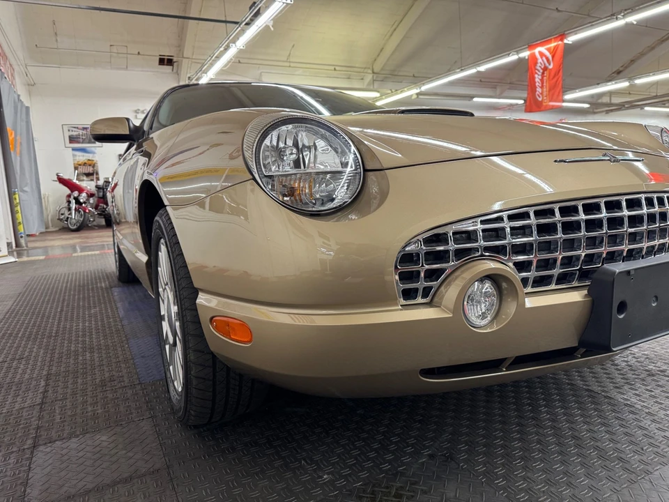2005 Ford Thunderbird 11th Gen - Image 9 of 31