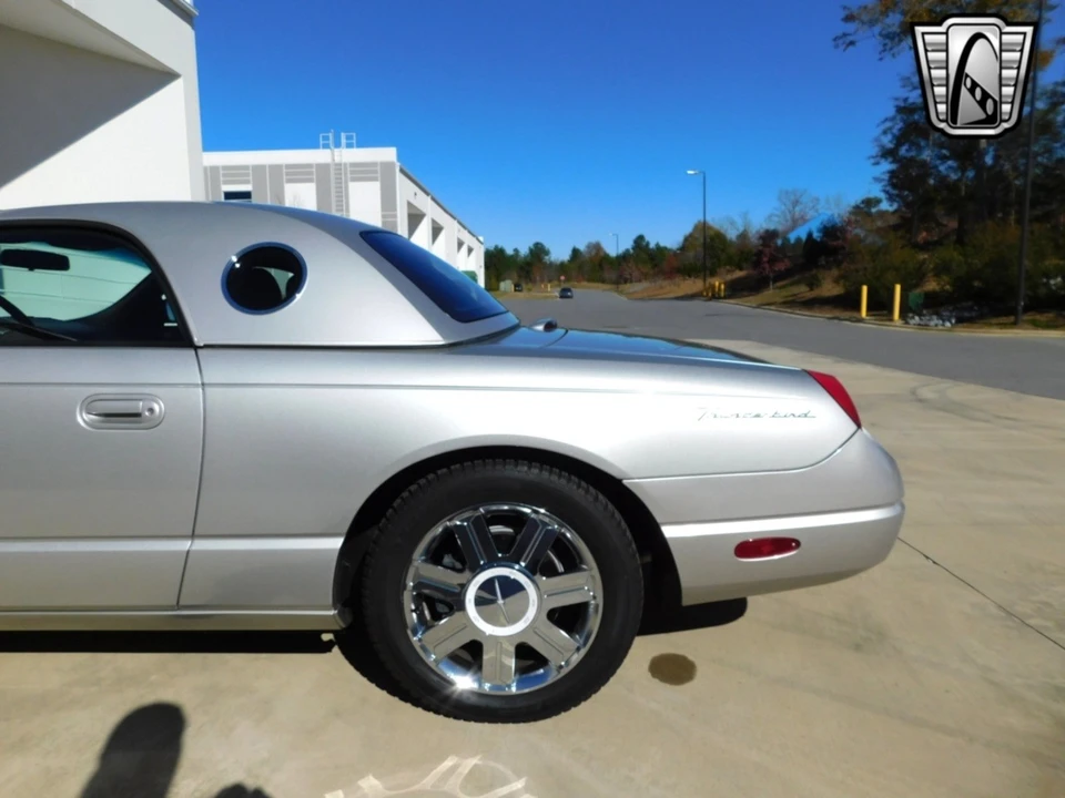 2005 Ford Thunderbird 11th Gen - Image 9 of 12